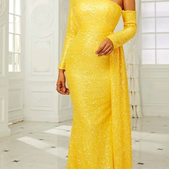 Miss ord One-Shoulder Yellow Sequin Evening Dress - Picture 4 of 7